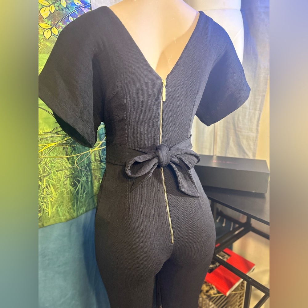 Closet NEW Blk Short-Sleeve
Jumpsuit w Back Exposed ZipWaist Tie/Front Pockets